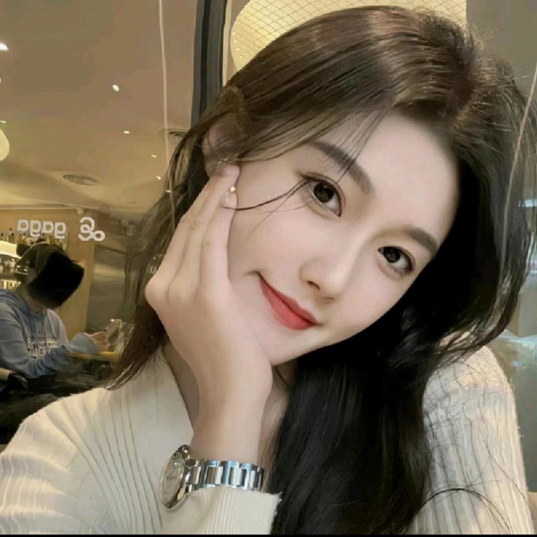 爱追剧的小姐姐