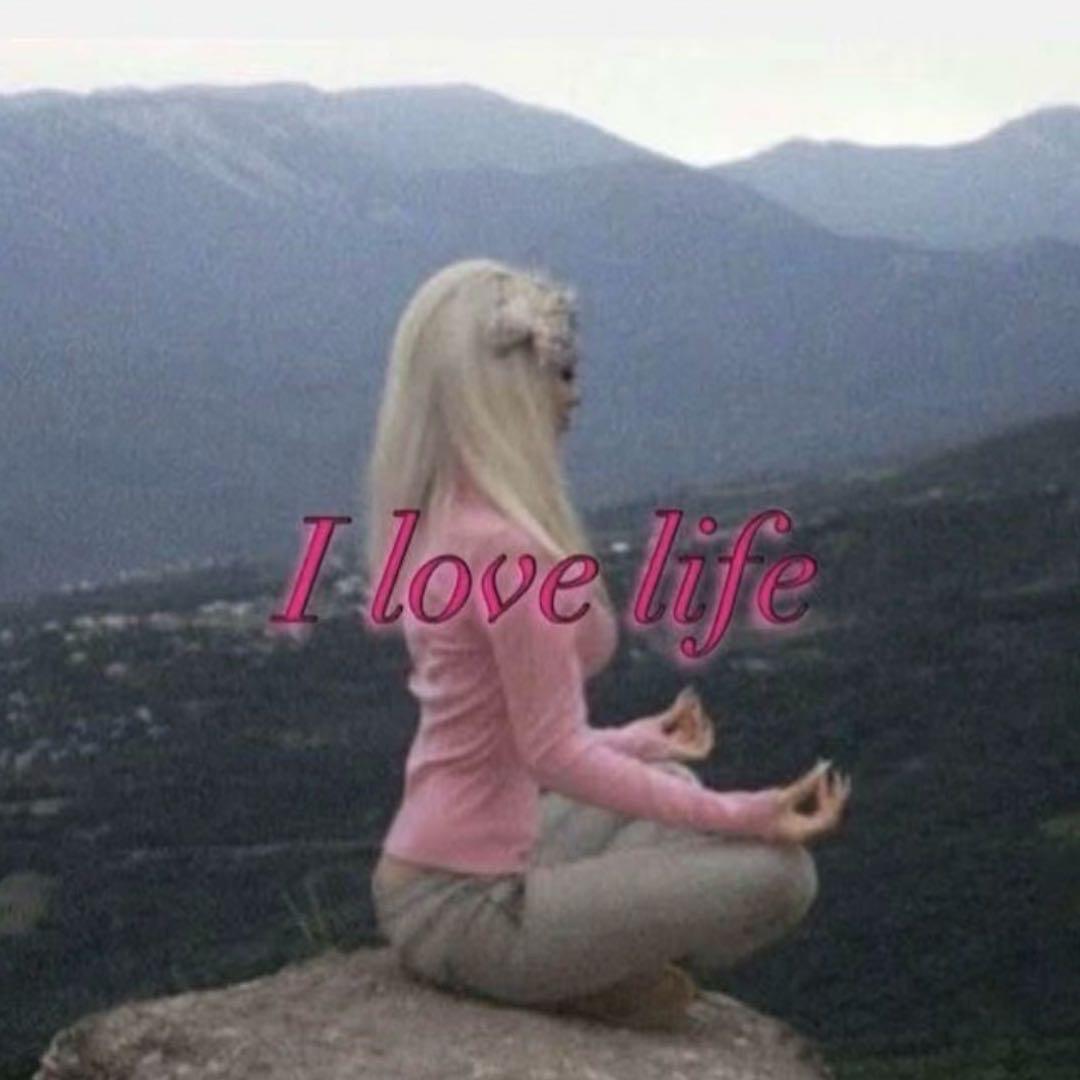 𝒮𝓃ℴ𝓌 ❄︎ . ﾟ