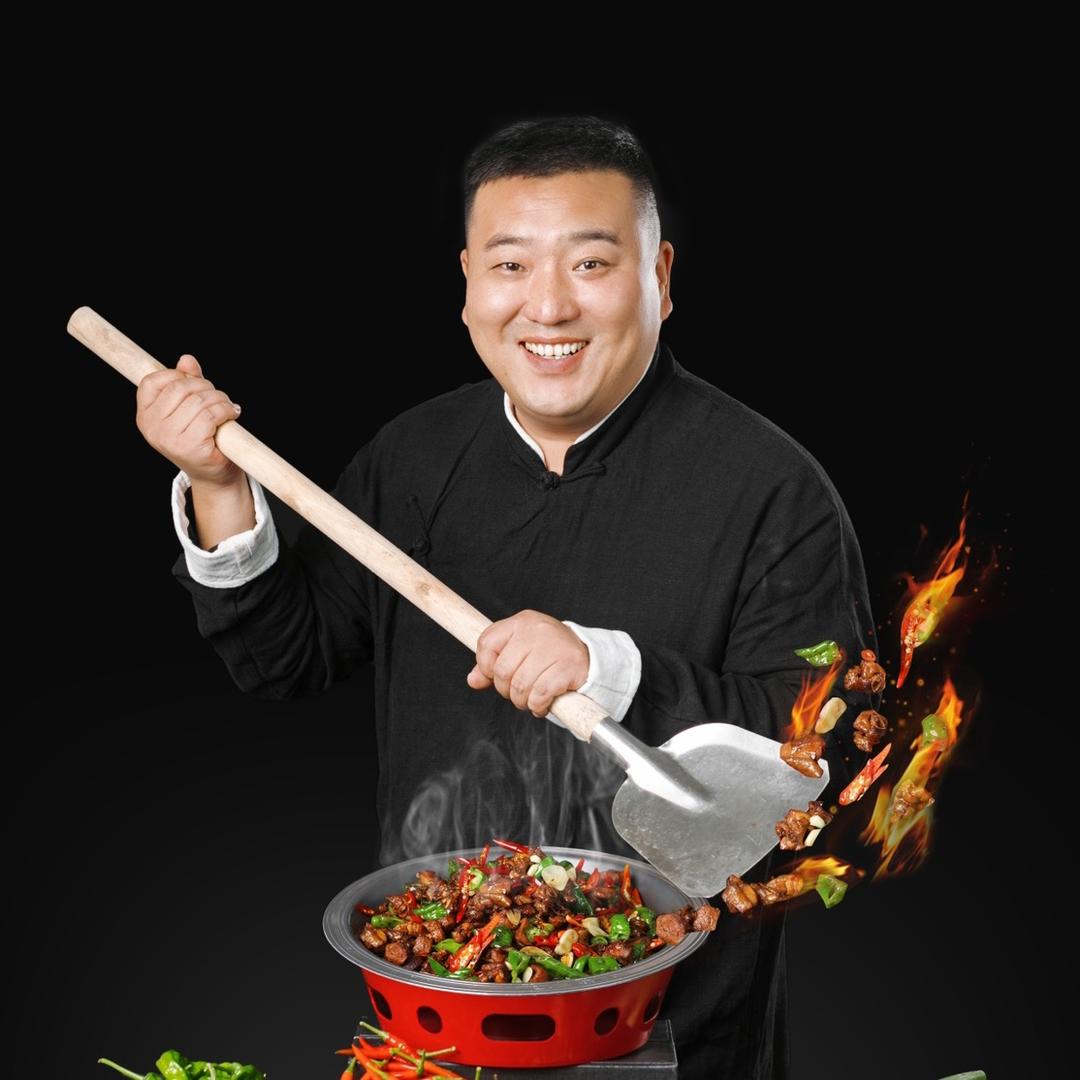 胡一铲炒公鸡