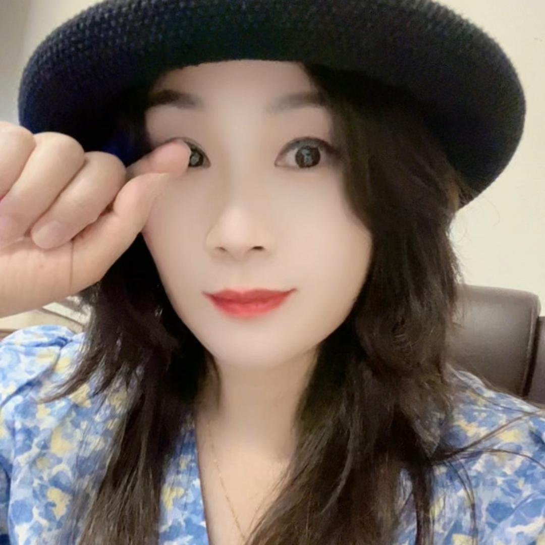 雅桢轻奢女装-2号