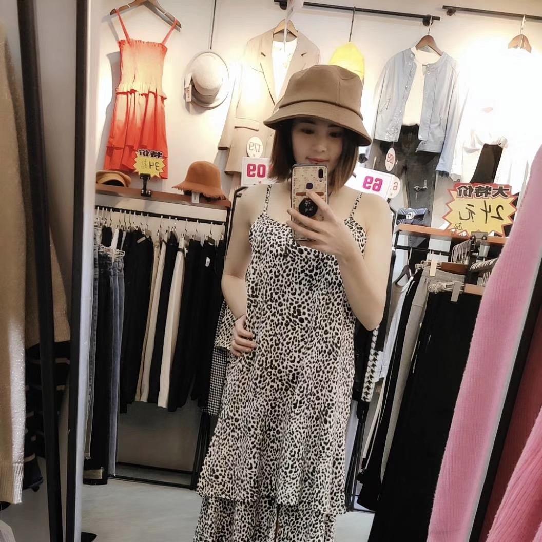罗甸怦然心动服裝店