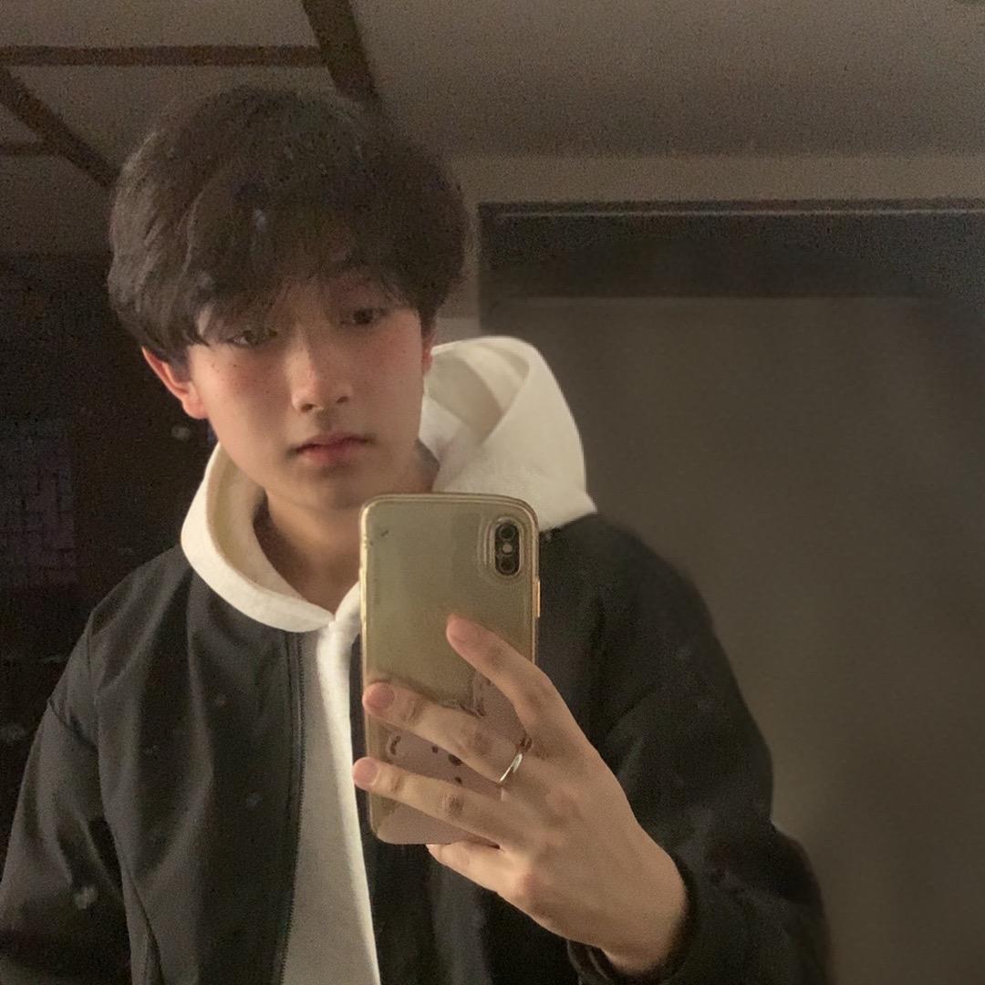 腋毛梳中分