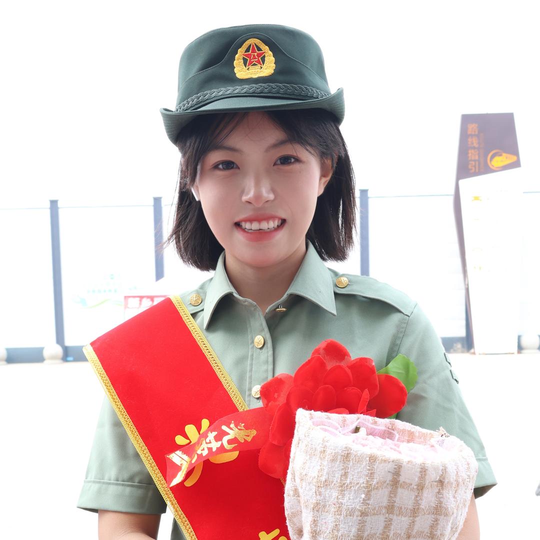 倩倩班长（已退役）