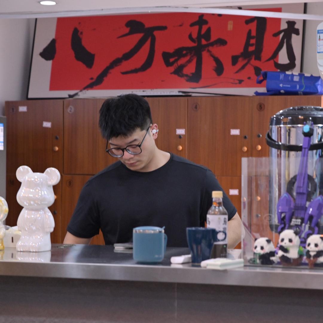 小南（不出腹肌不改名字版）