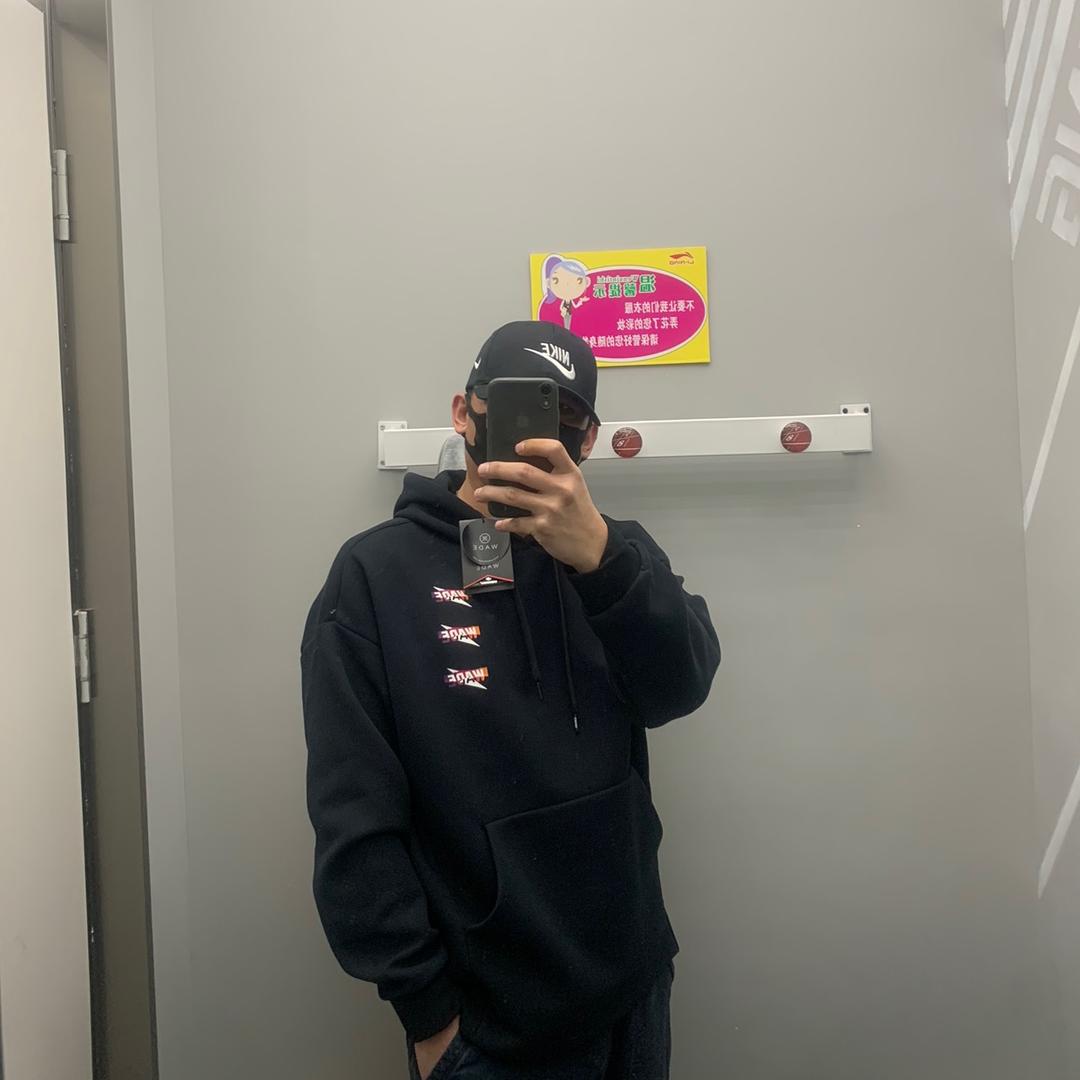 奔跑的阿迪