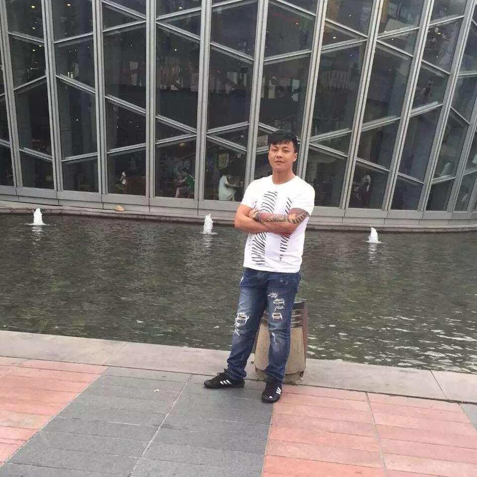 🇨🇳凌晨五点的海🌊季润东