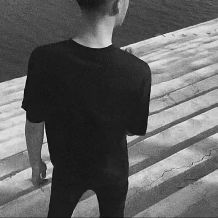 瑞-