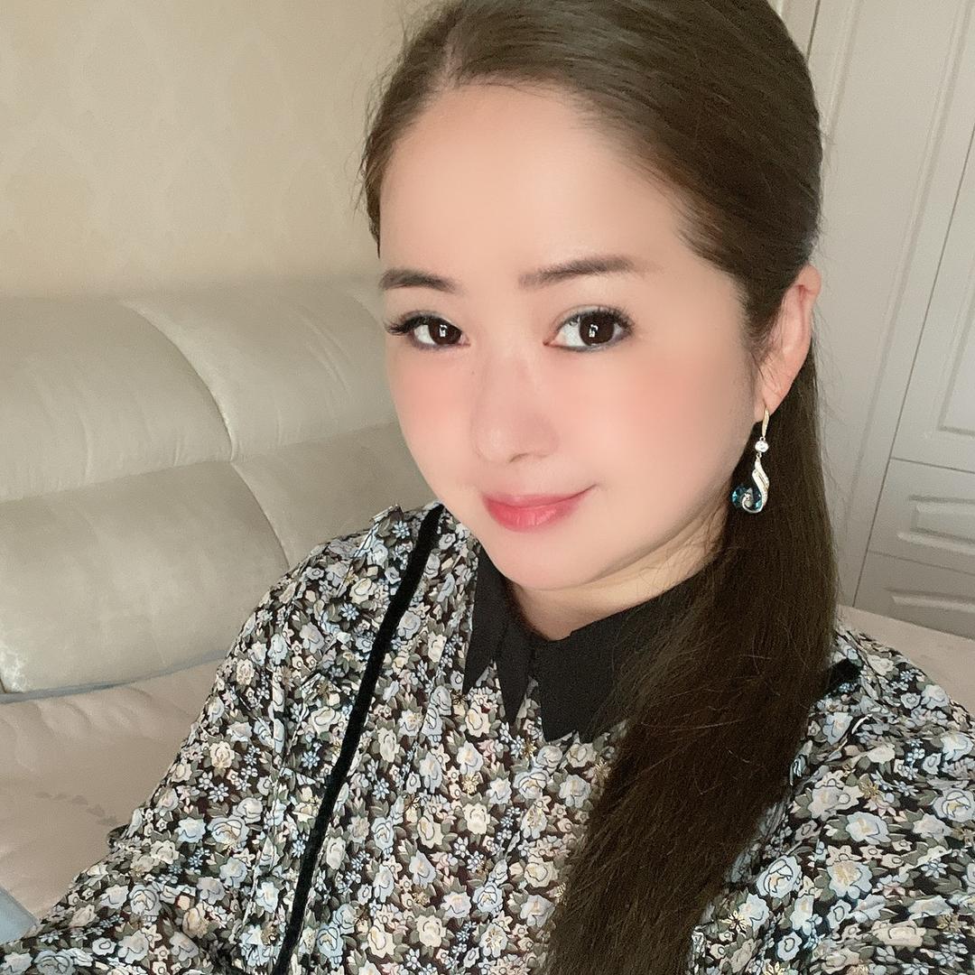 单身的梅姐🌹💋