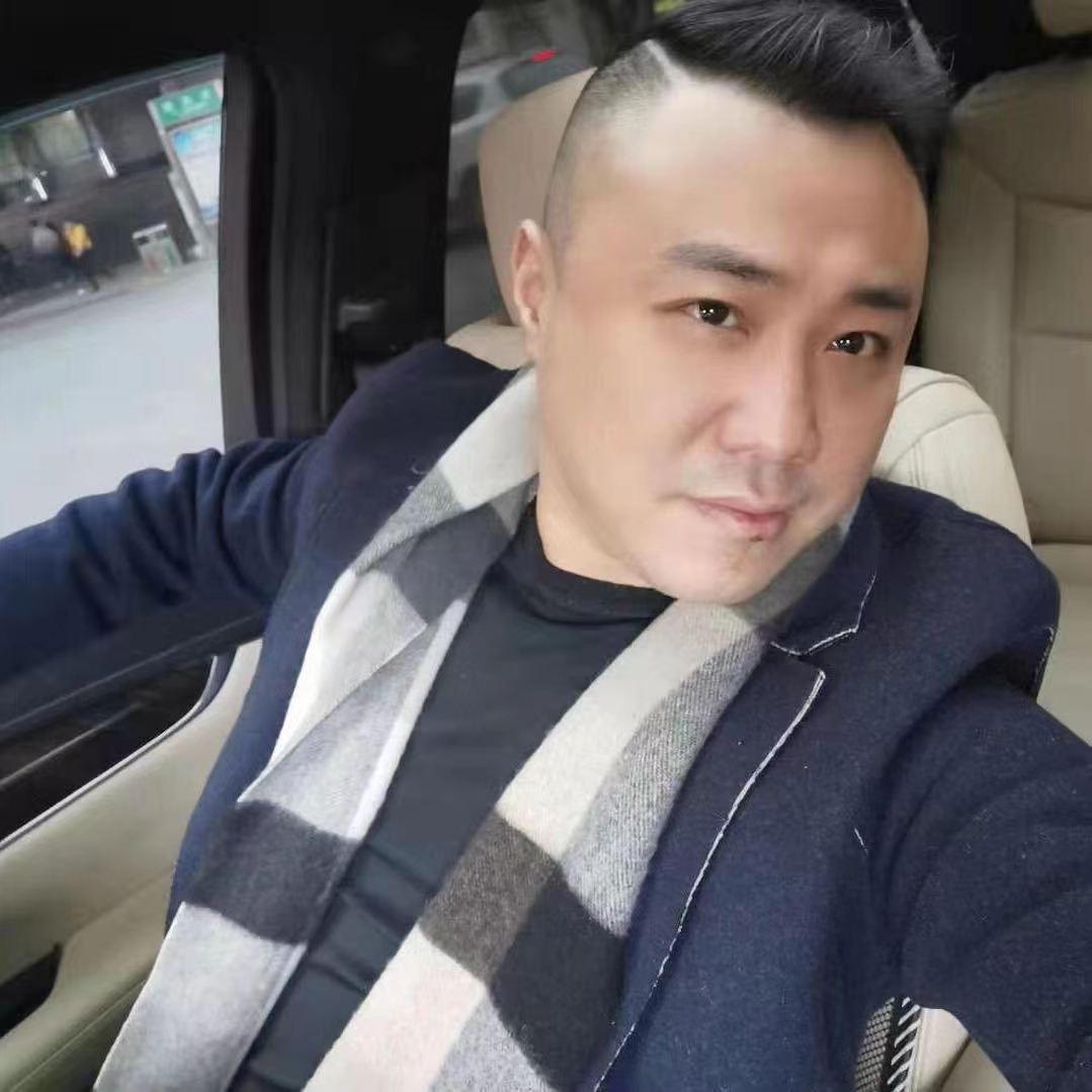 胸肌会跳舞的心哥