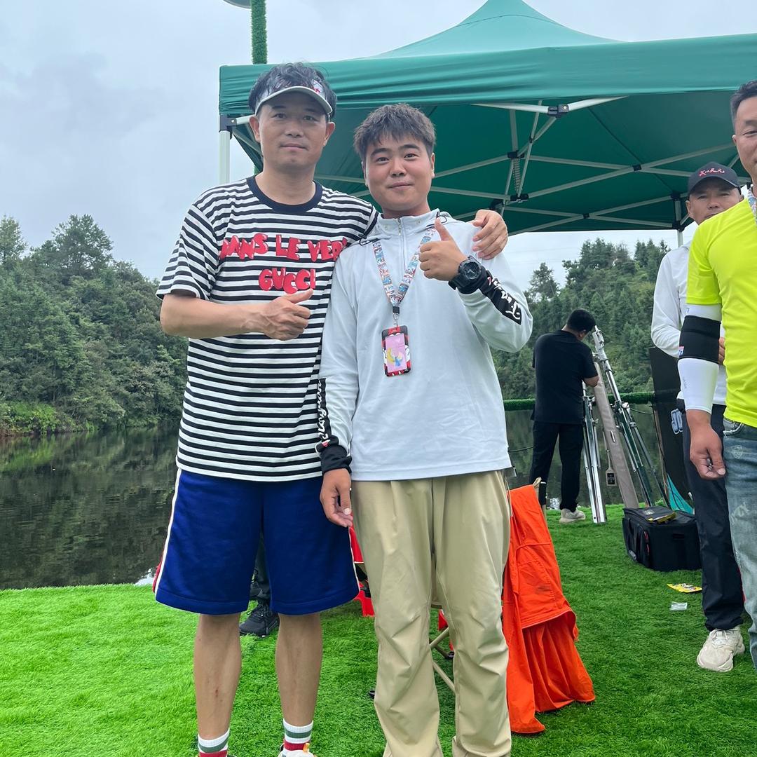 爱钓鱼的陈同学