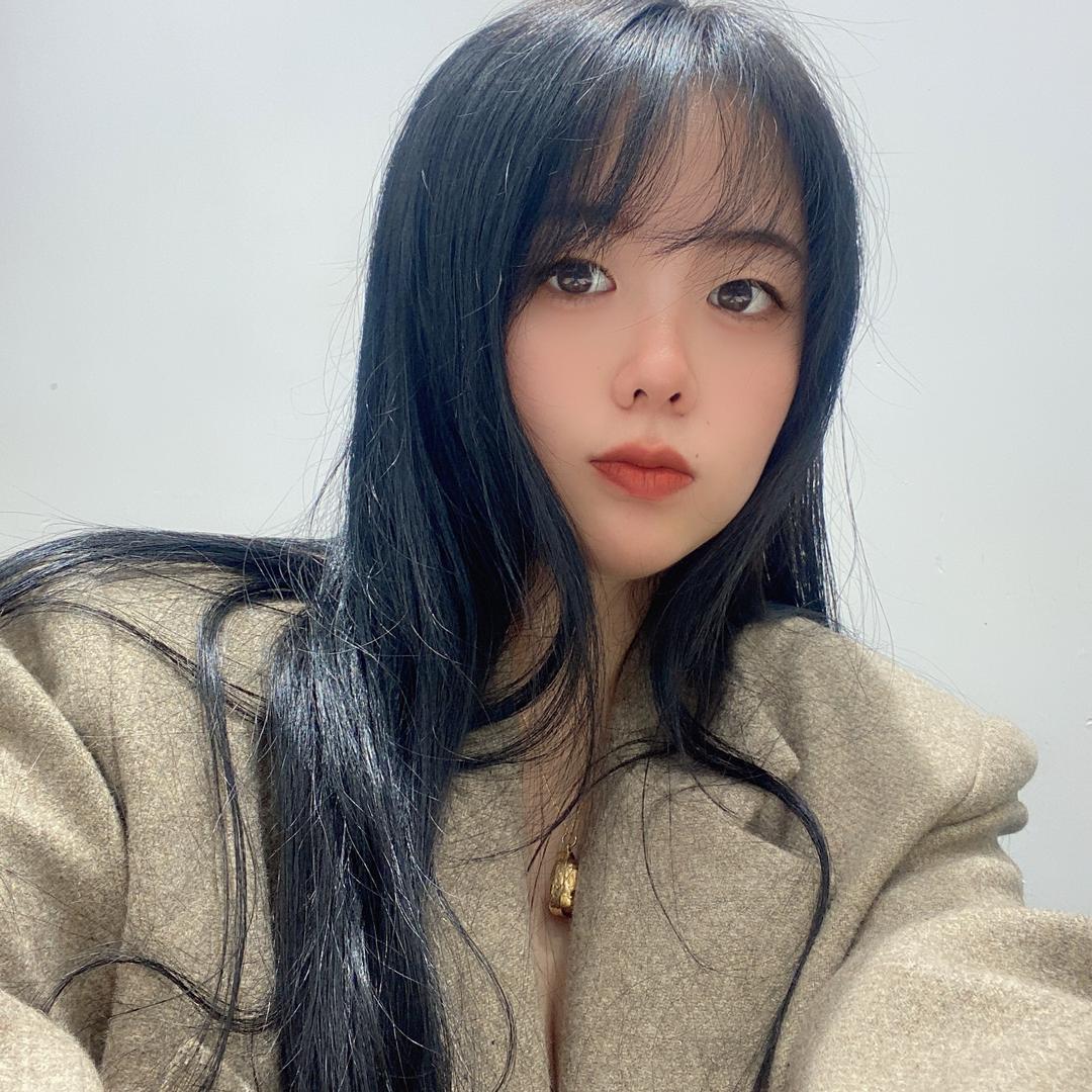 颍上县好看服装店