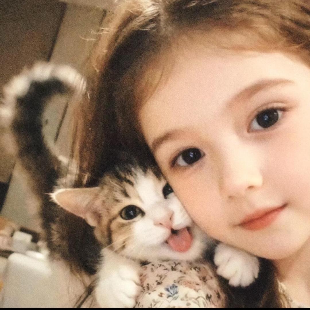 小小🐱.