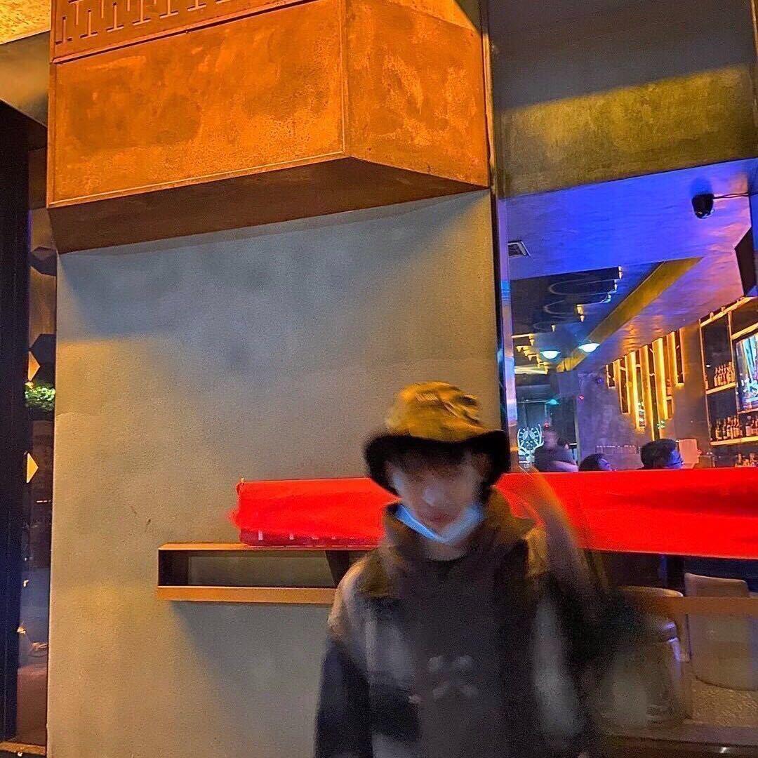 太阳不出門