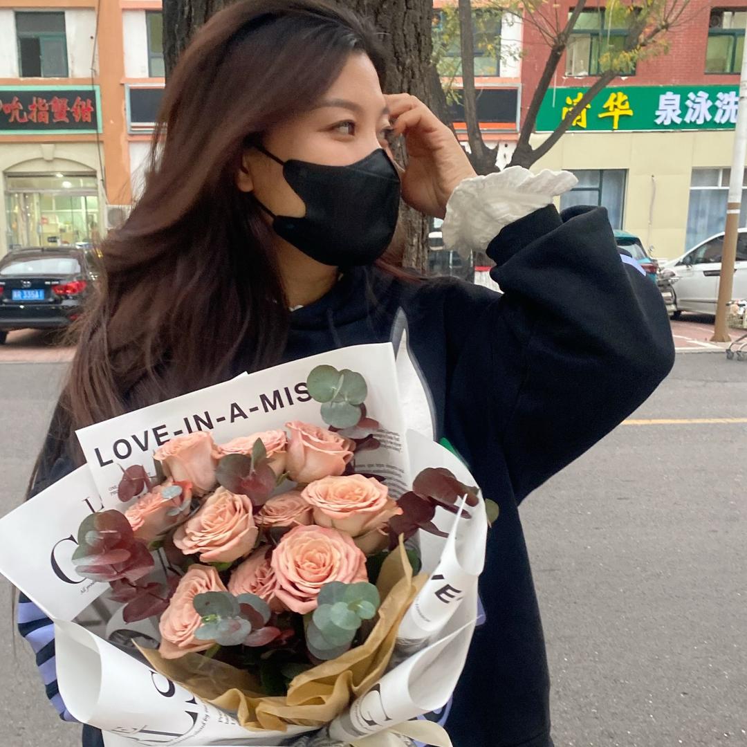 娜儿时花开