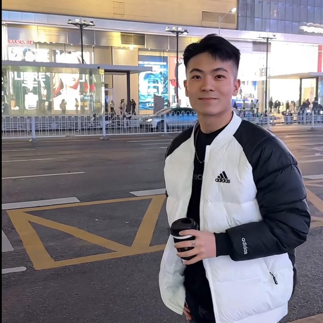南波万./