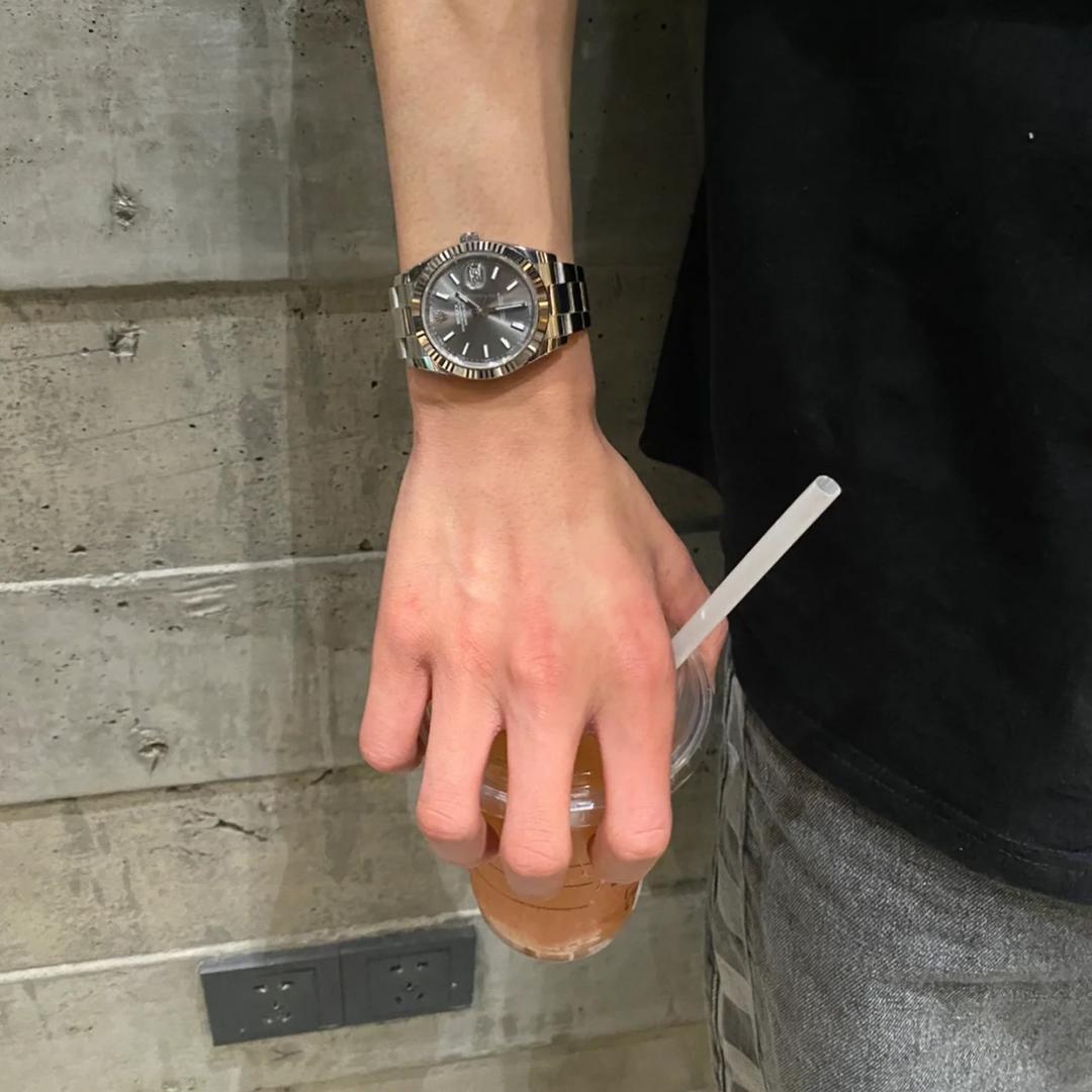 丅龘