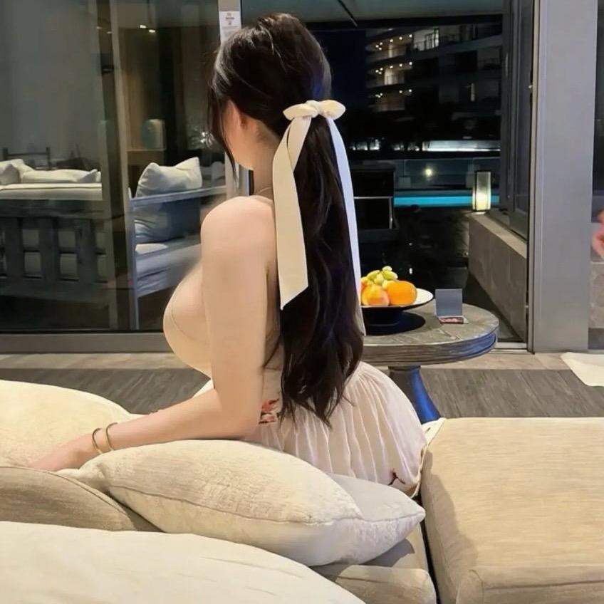 今天很妩媚