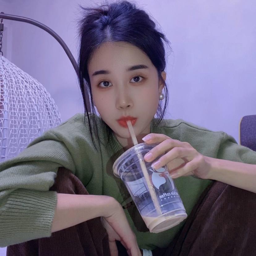 何妹妹🧍‍♀️