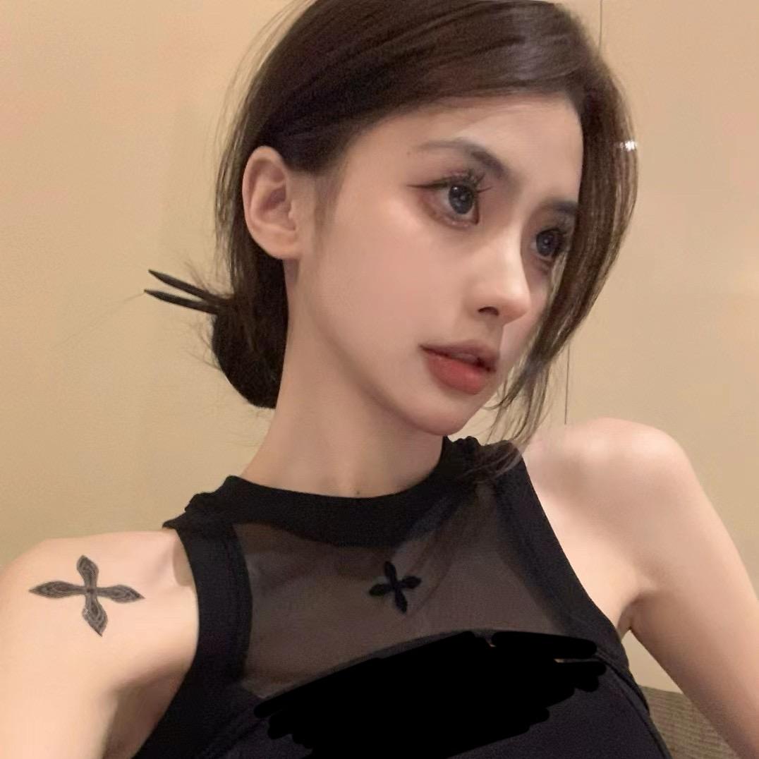 小霸王服饰店