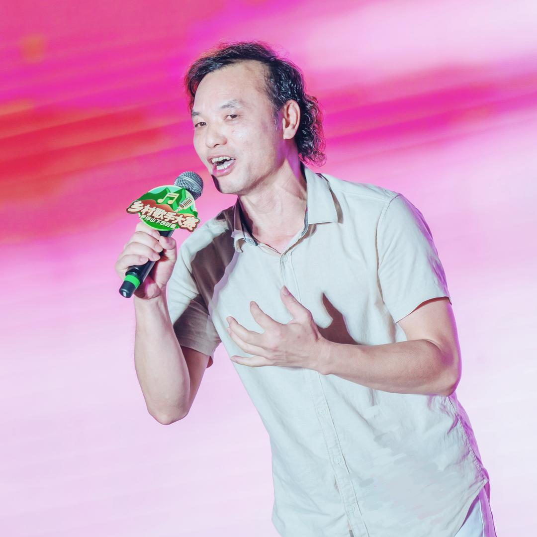 博罗乡村歌手：邓金锋（演出私聊）