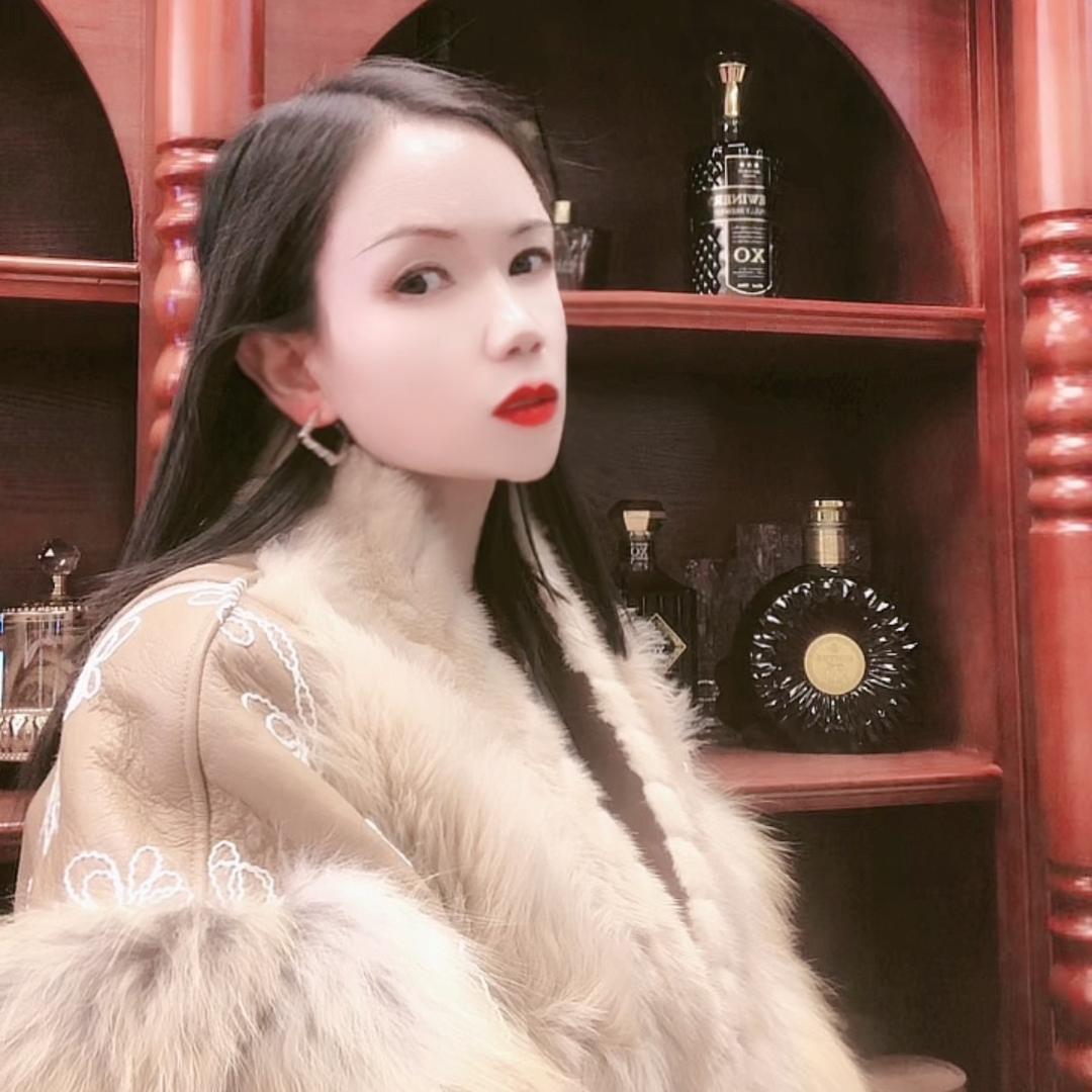 菊会发光 💫💋