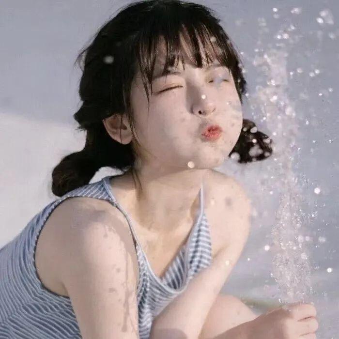 招财兔🐰（和平精英带粉）