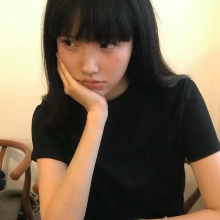 刘畅史笔杨玉食