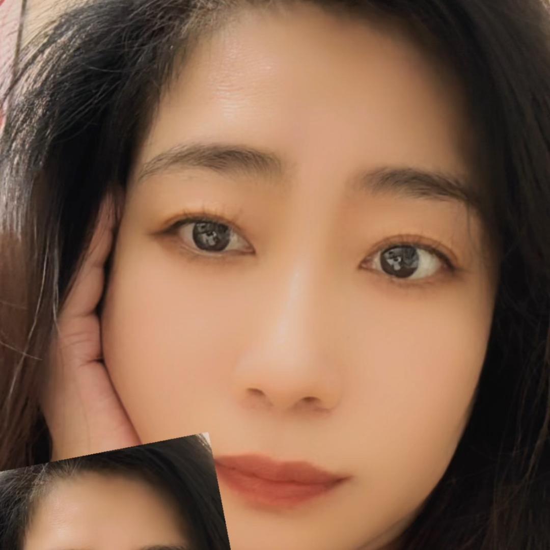 爱臭美的花小猪