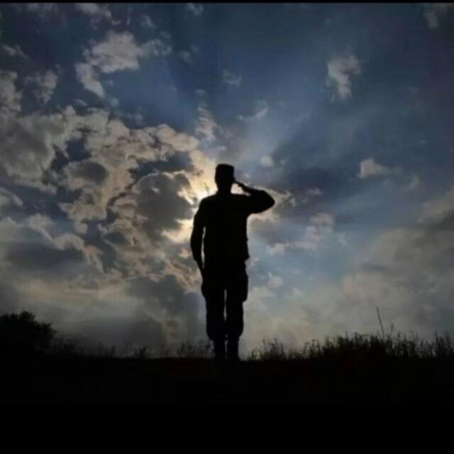 戒女人也不戒烟