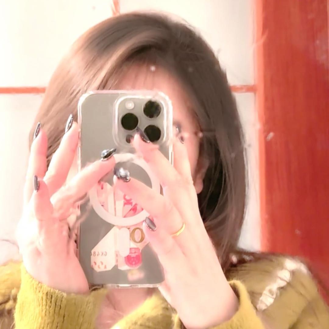 Y 哇塞🌻