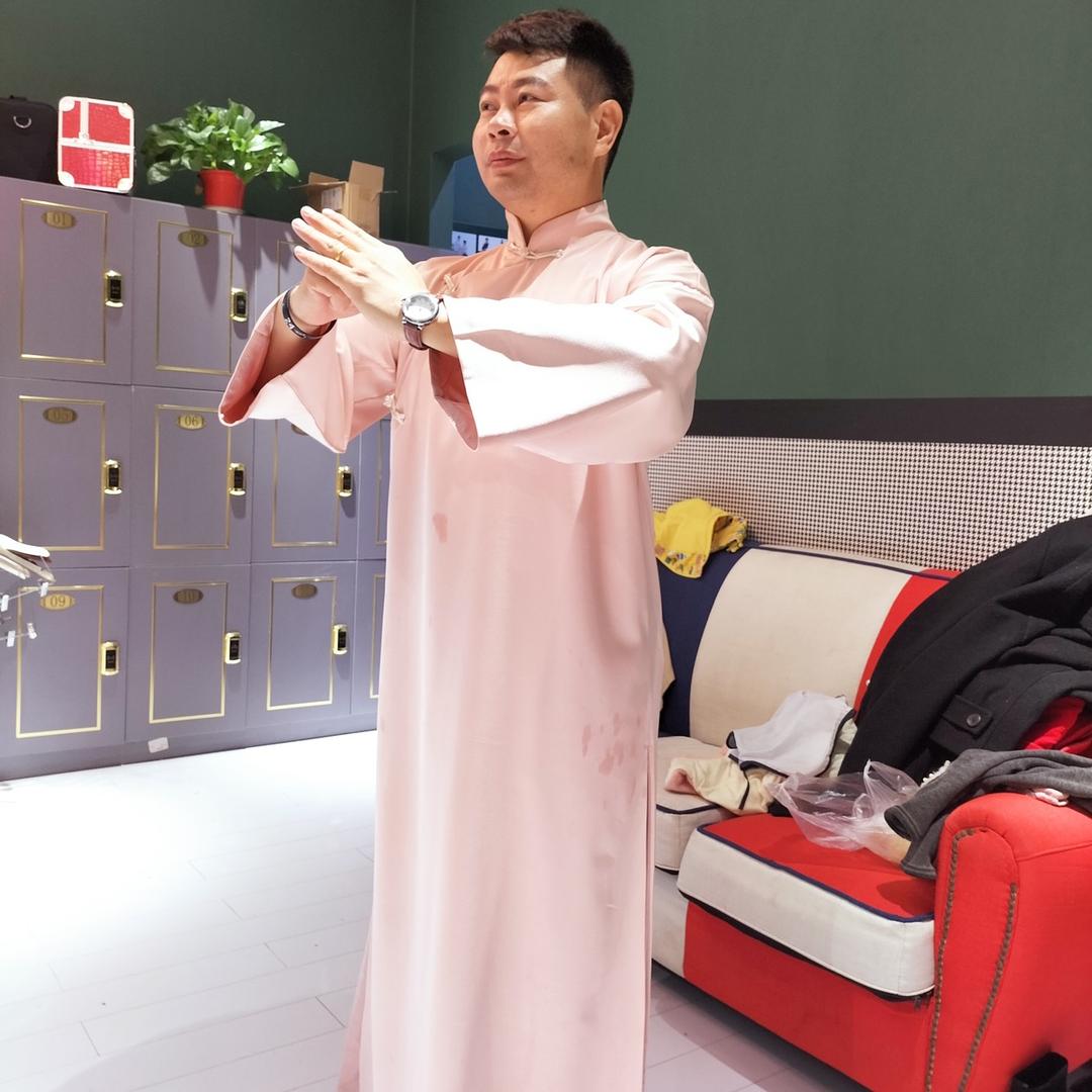 何老师教钢琴、葫芦丝、声乐、书法