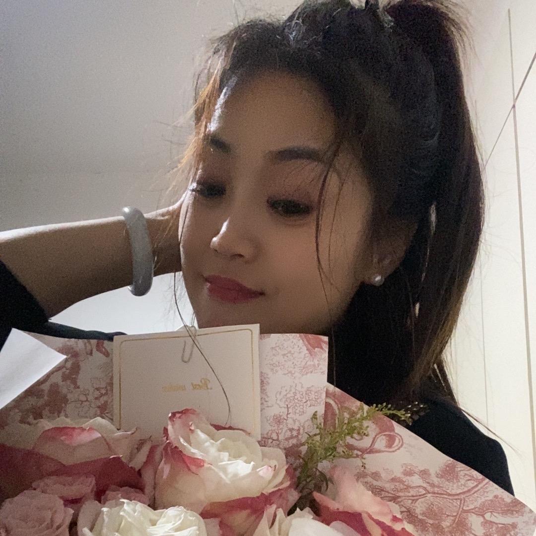 《小百合》