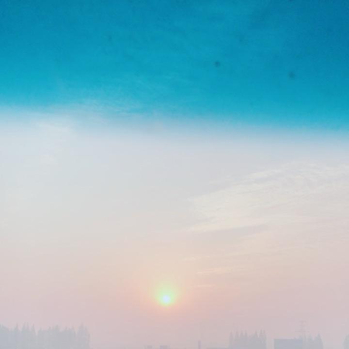 阿伟。