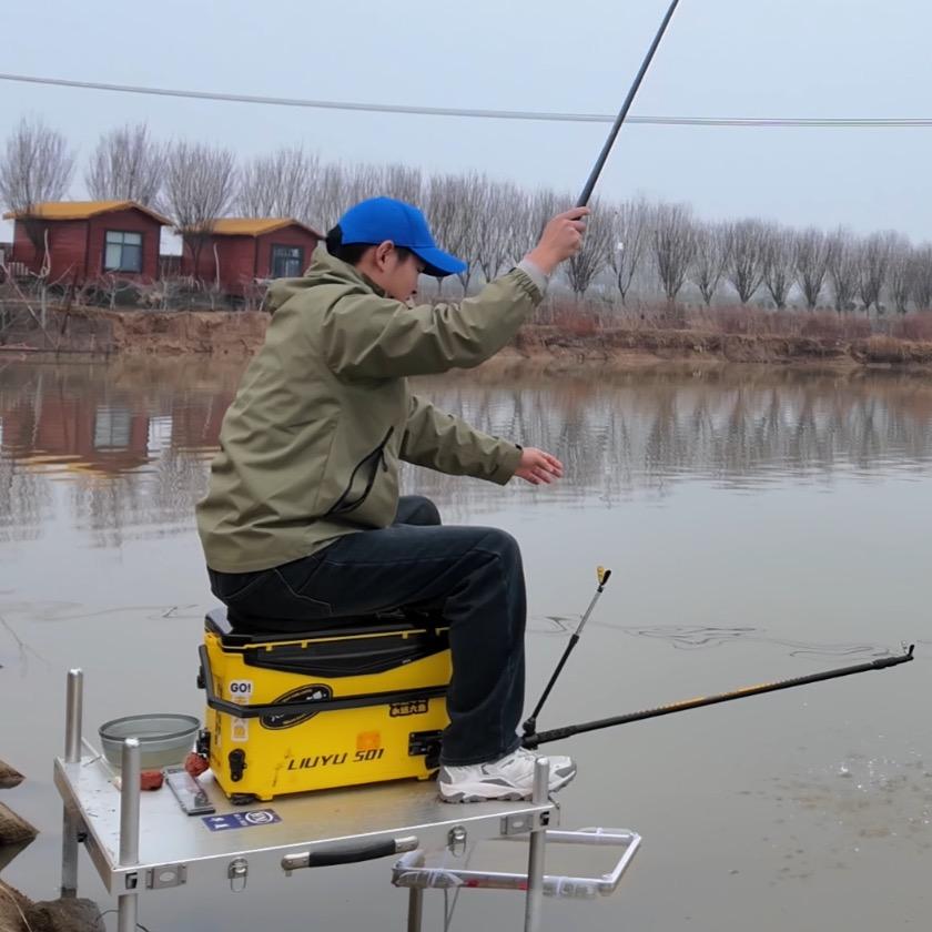 🎣阿彬在钓鱼