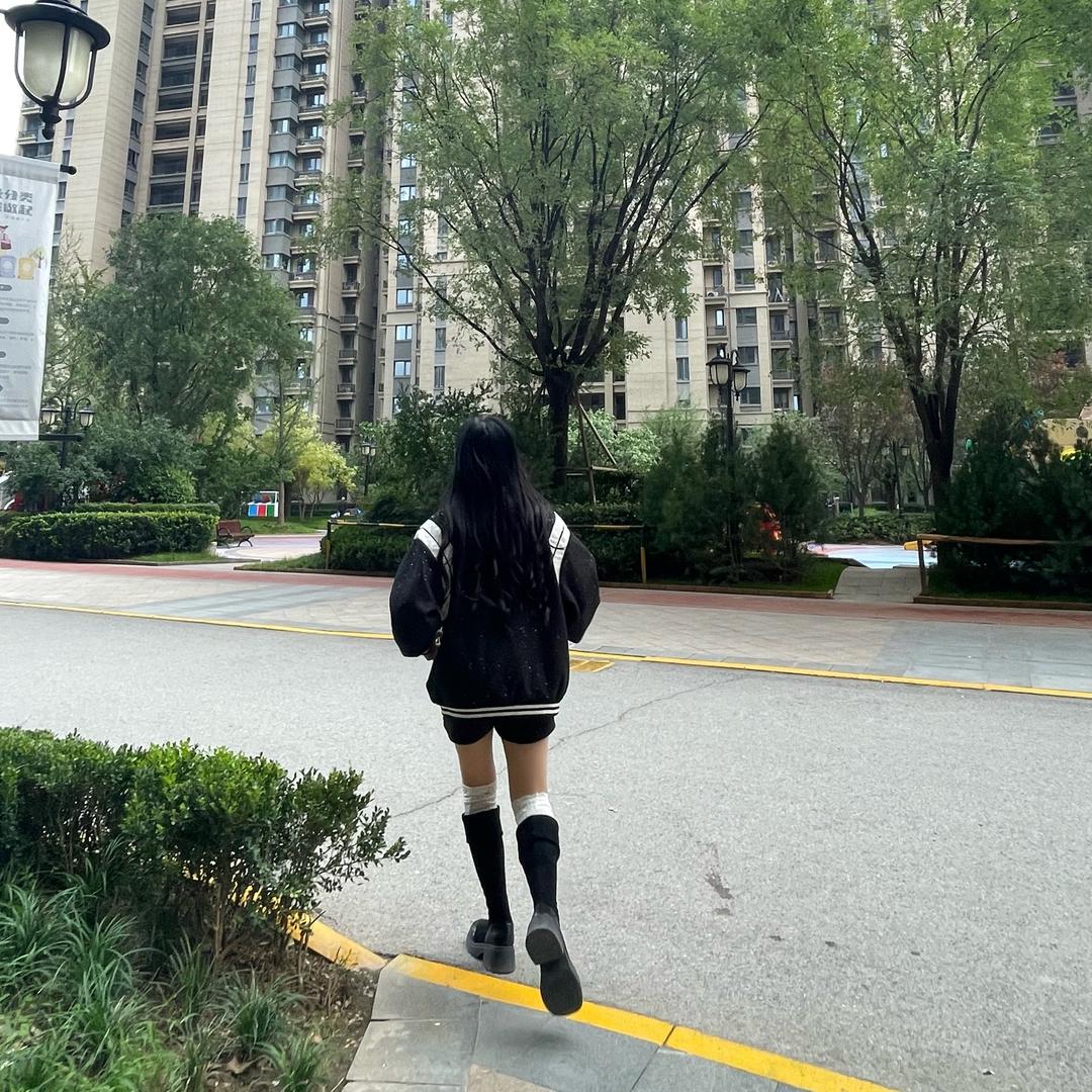 媛子.