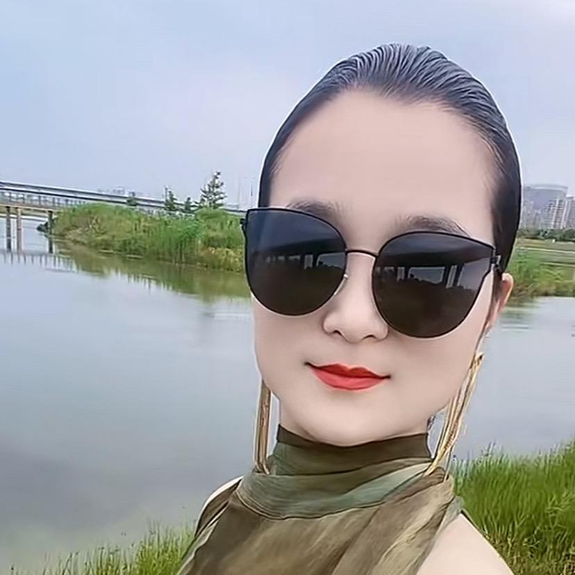 风儿轻轻