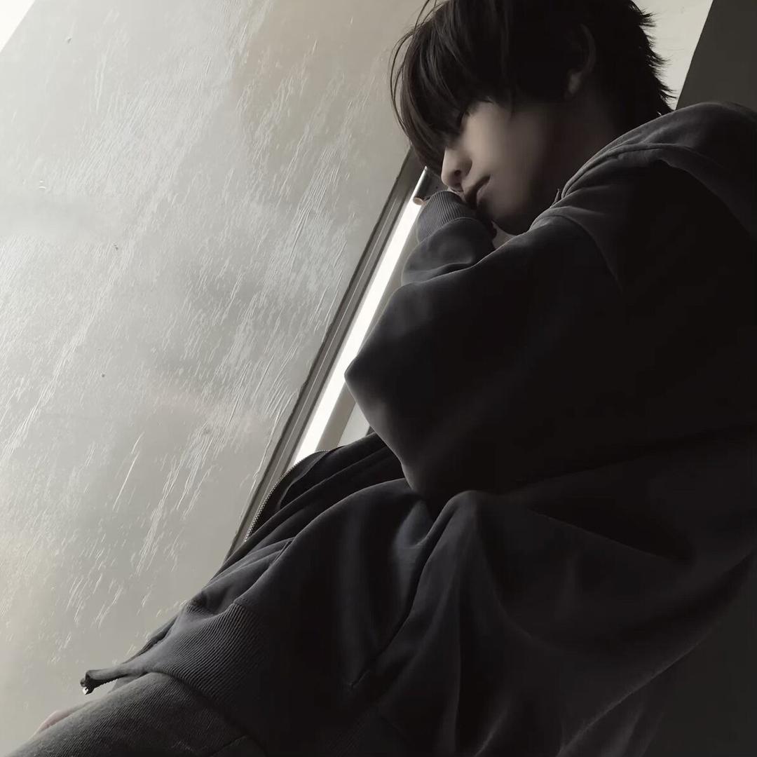 ㅤ，