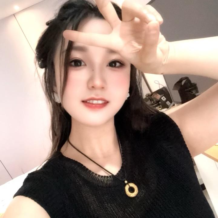 C•莉莉