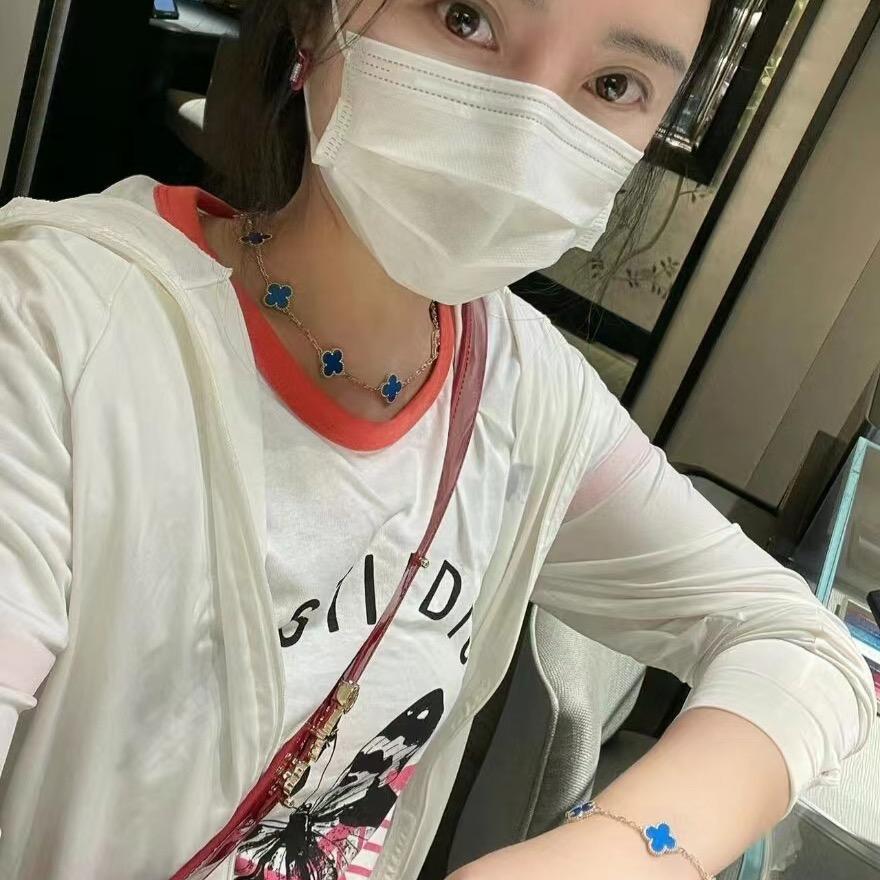 关注我一下吧 我挺好的