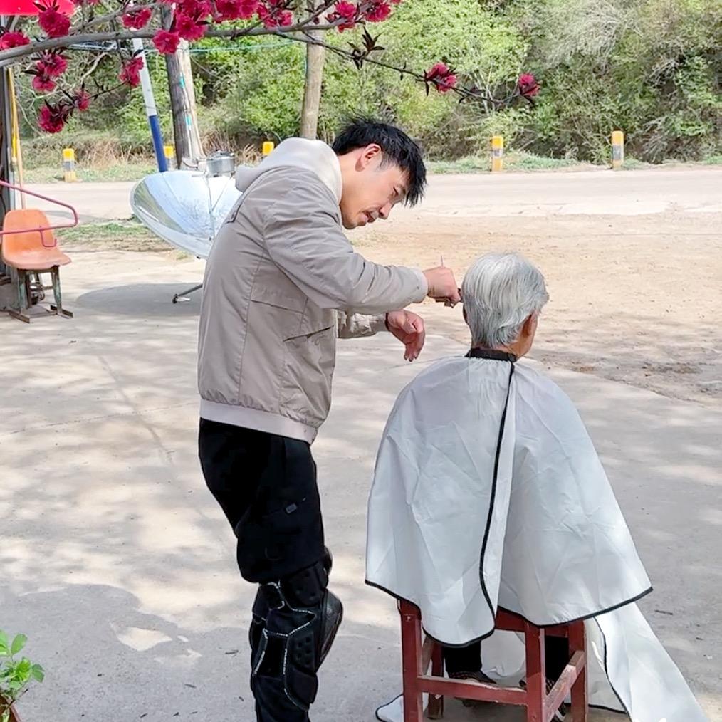 发型师大兵