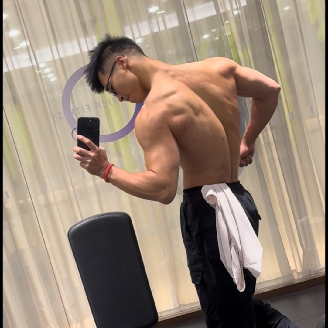 月付健身-彭教练