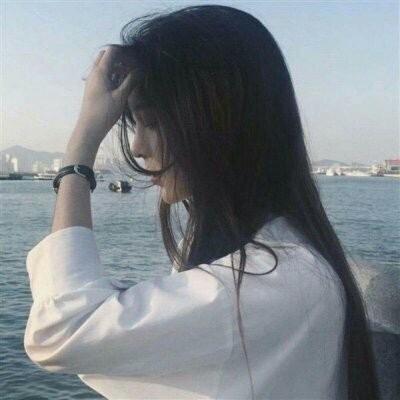 爱吃草莓尖尖