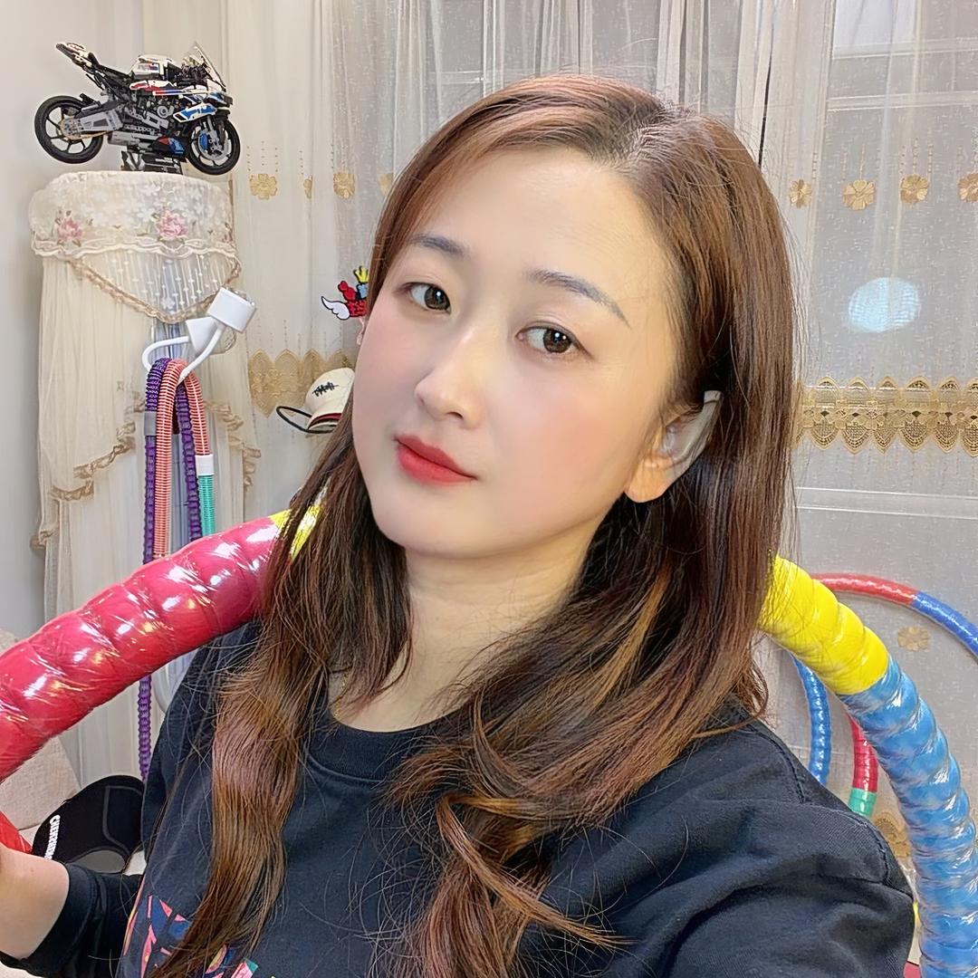 小师妹 呼啦圈 （晚上7:40开播）