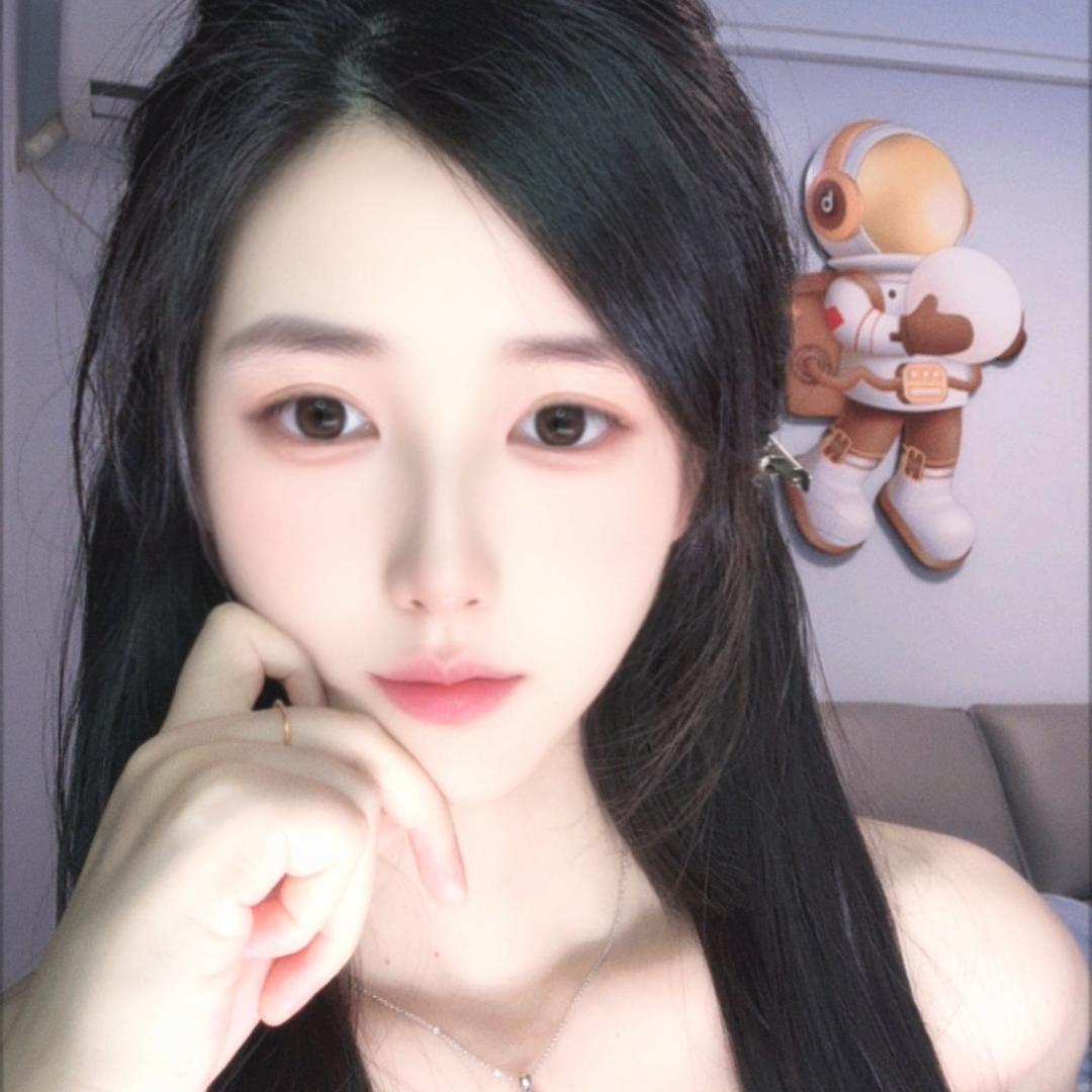 肖婉。