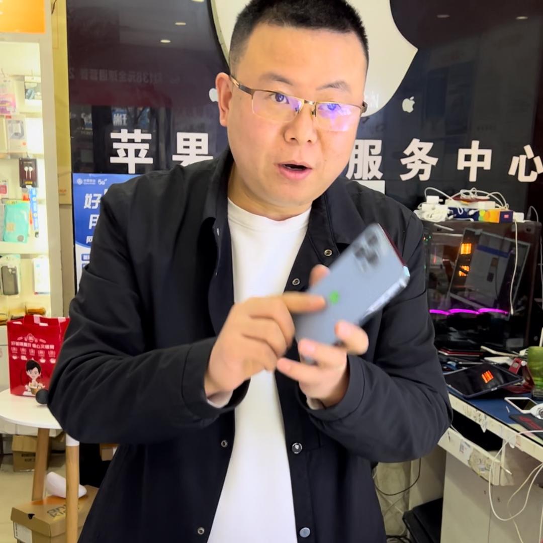 萍乡市安源区辉乃古通讯器材店