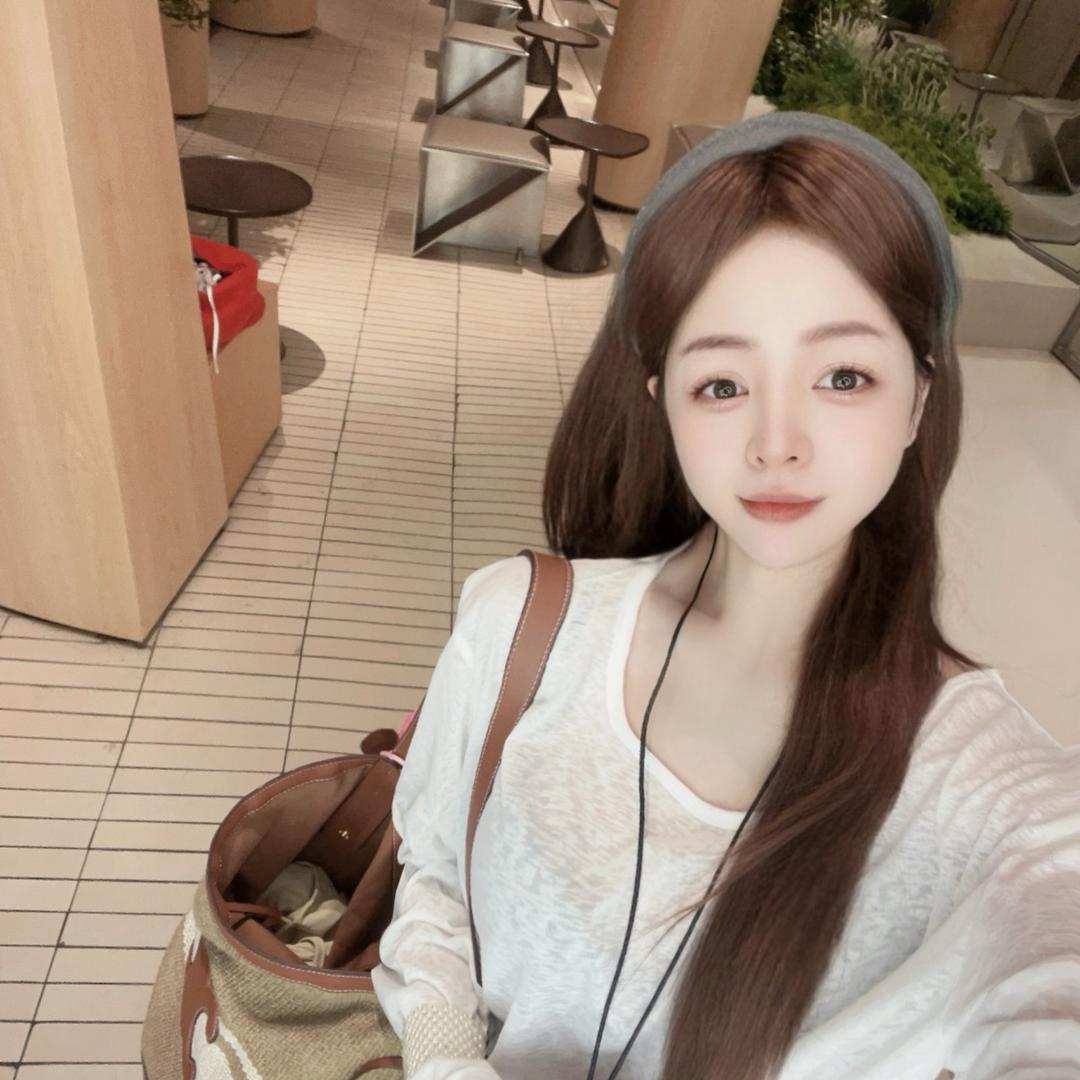 张漂亮STUDIO👗小个子韩系穿搭