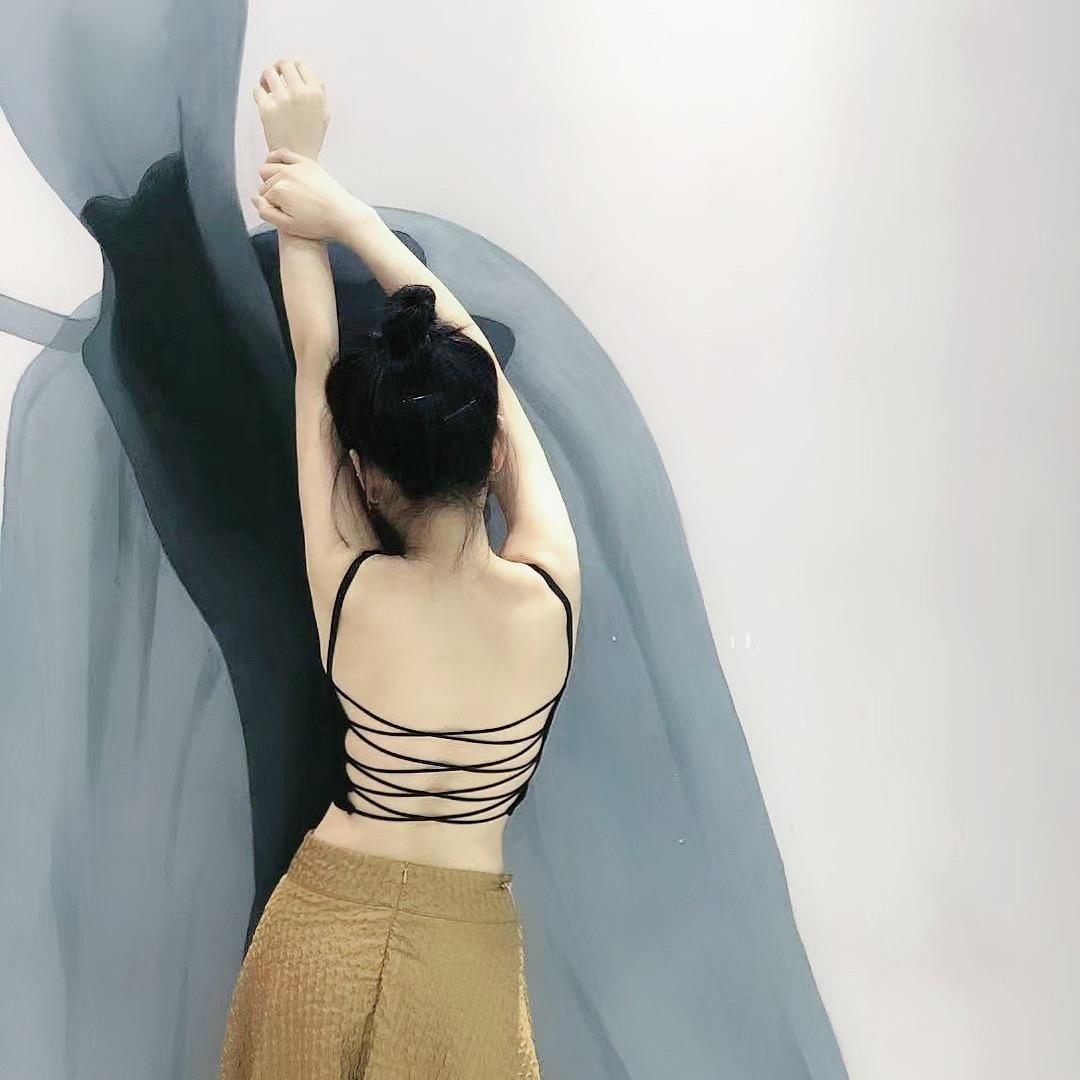 @爱吃香菜的婷婷
