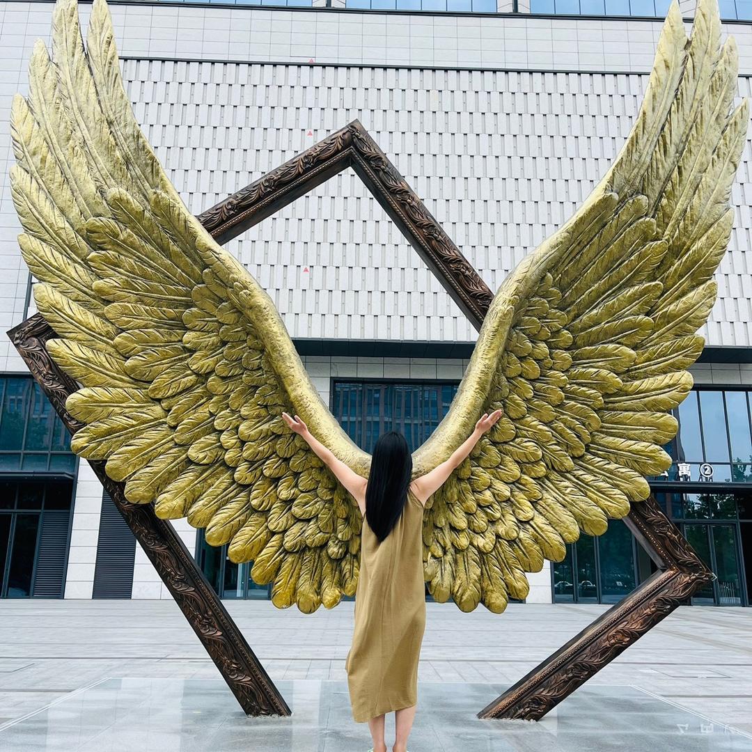 @王丹