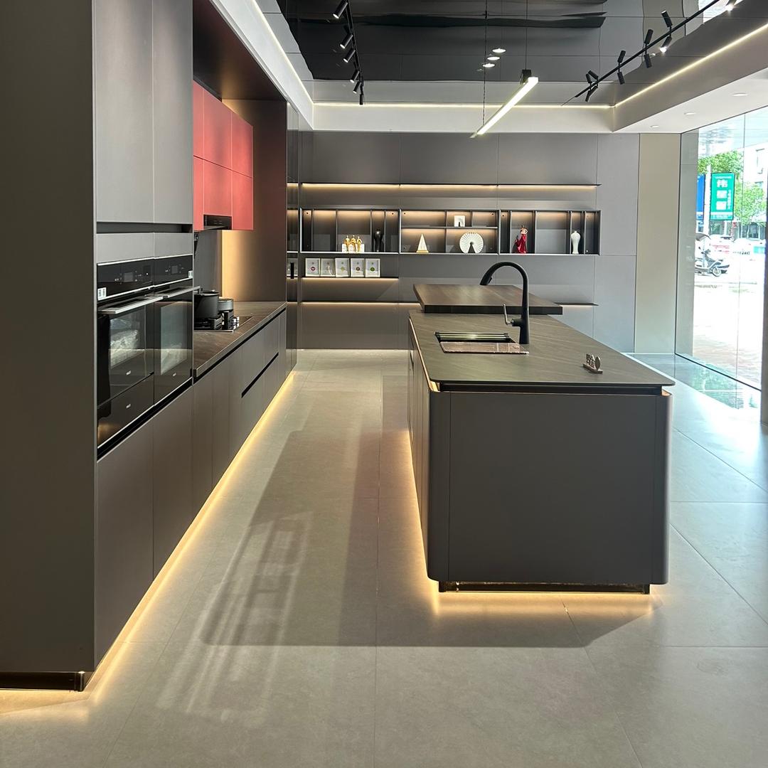 余干金牌橱柜电器批发部