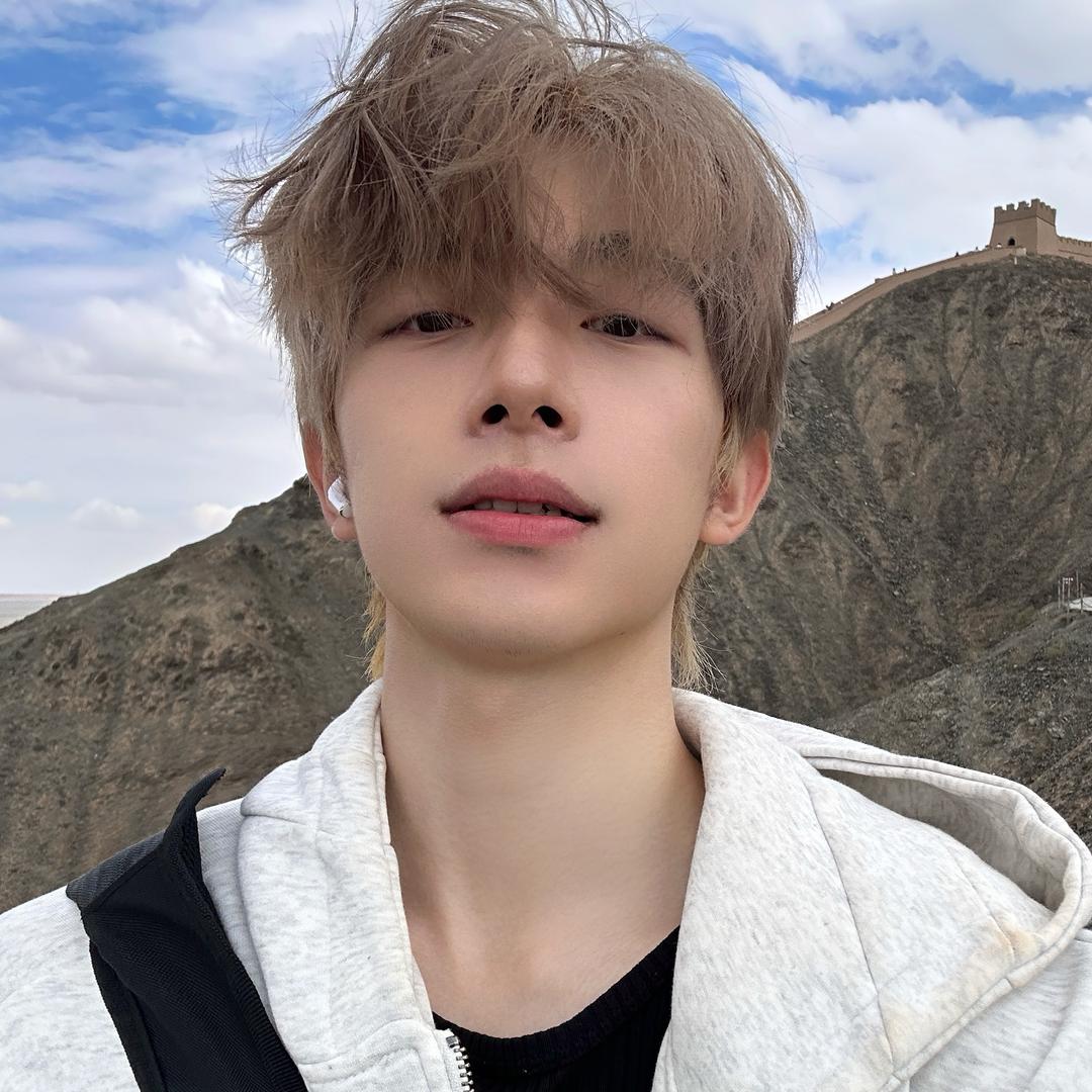 suho爱唱歌
